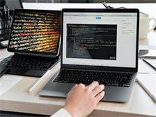 包頭軟件開發(fā)培訓 開啟計算機軟件開發(fā)職業(yè)生涯的鑰匙